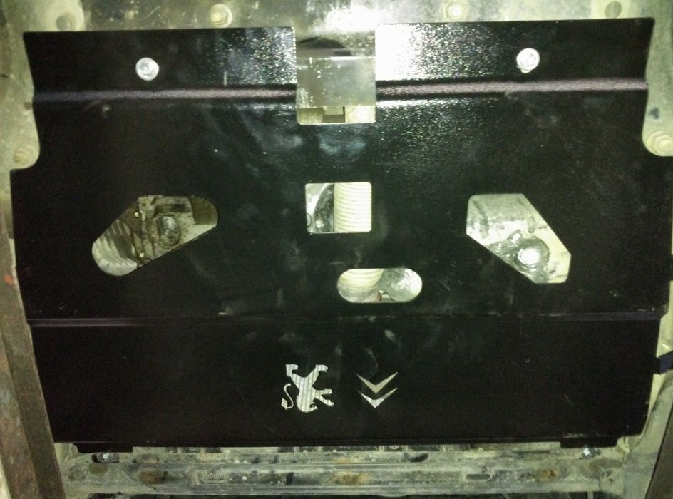 Захист двигуна Citroen C-Elysee Evasion Citroen Grand C4 Picasso Nemo