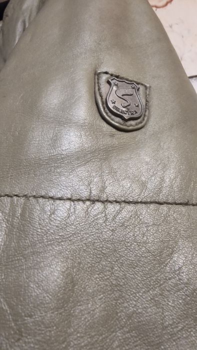 Продам кожаную  курточку