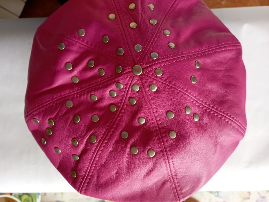 Кепи женская демисезонная из кожи