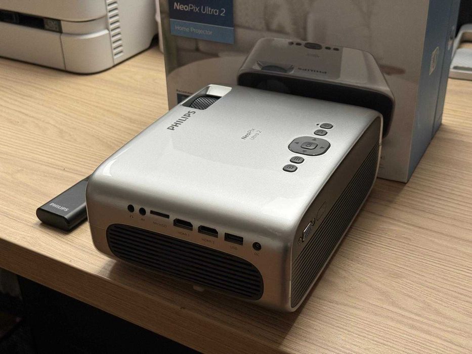 Projektor Philips NeoPix Ultra2 NPX642