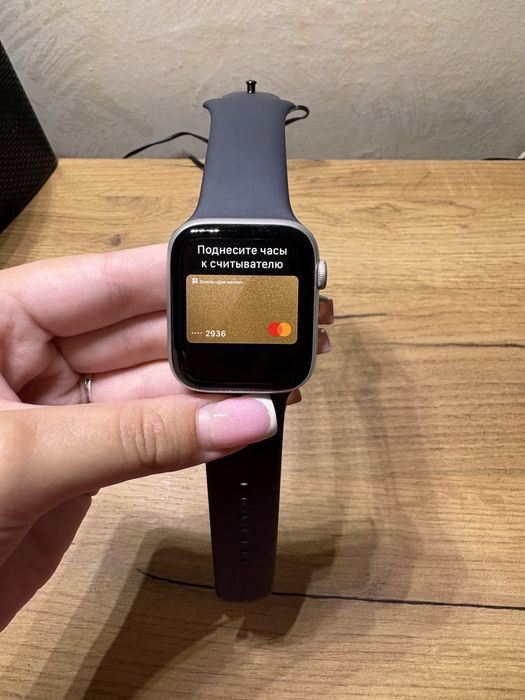 Apple  Watch 5 44 mm акб 91% гарний  стан
