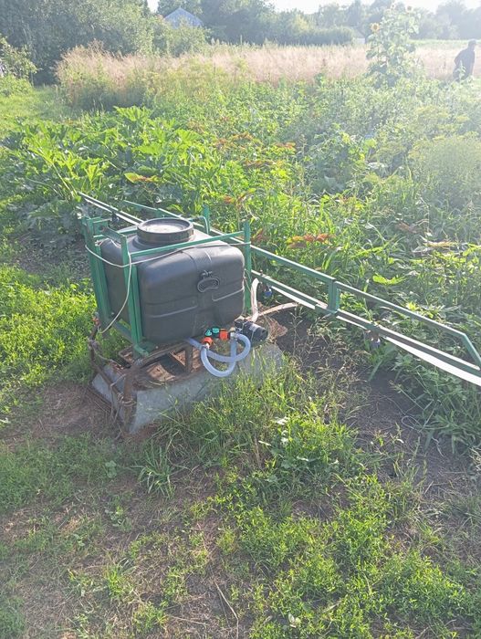 Продам оприскувач до Т-25