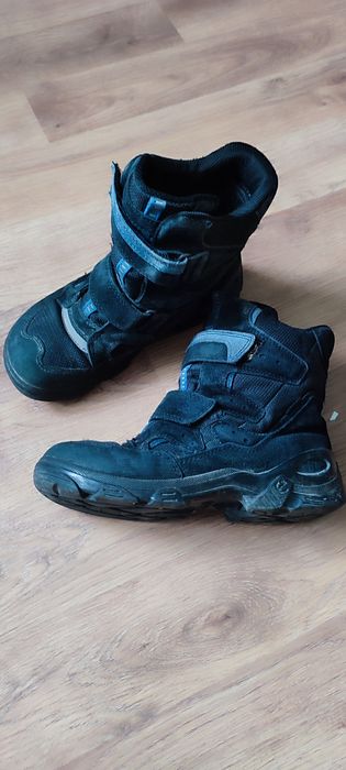 Чоботи зимові черевики