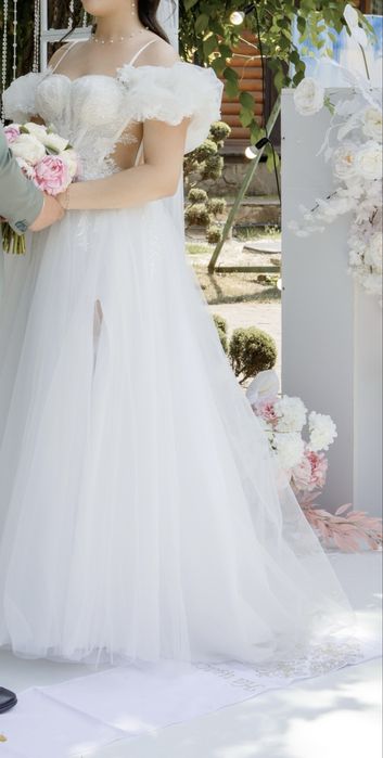 Продам Весільну сукню