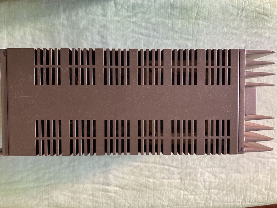 Quad 303 Amplificador de potência