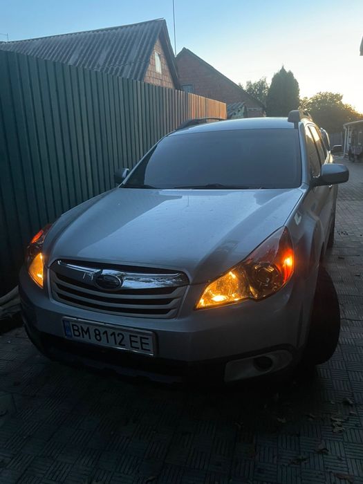 Subaru Outback 2011, 2.5 бензин