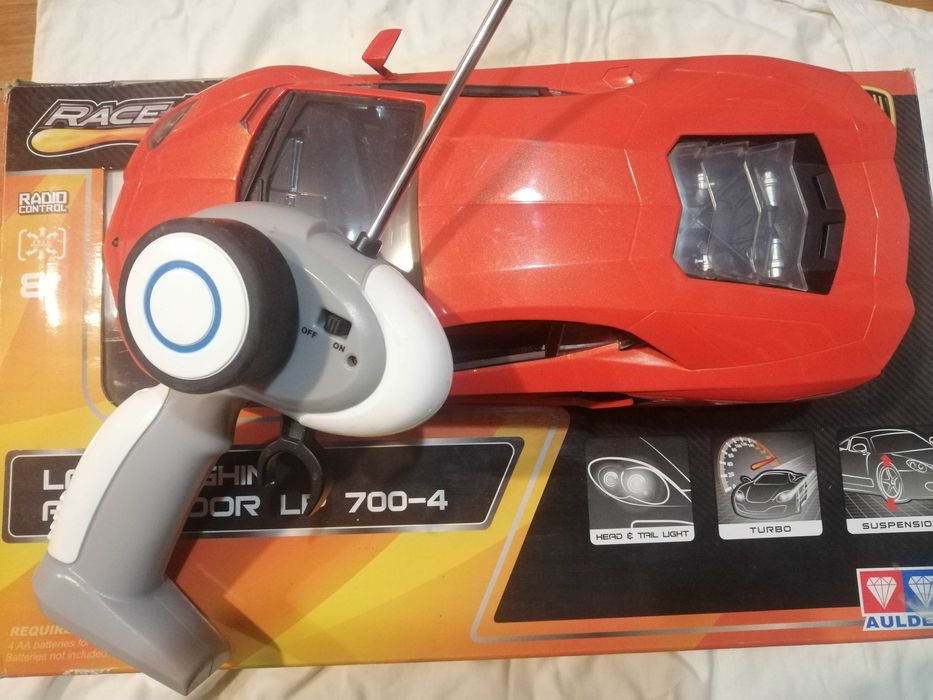 Машинка на радіоуправлінні "Lamborghini Aventador"