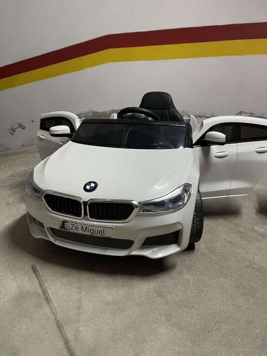 Carro BMW crianca - com motor a bateria