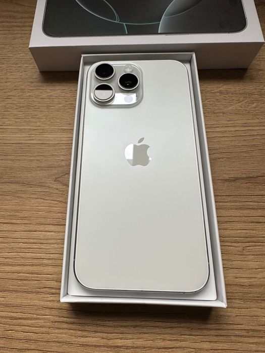 iPhone 16 Pro Max 256gb White Titanium