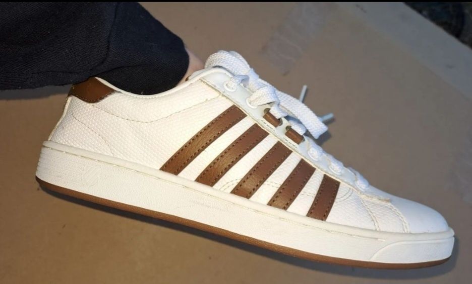 кросівки білі чоловічі