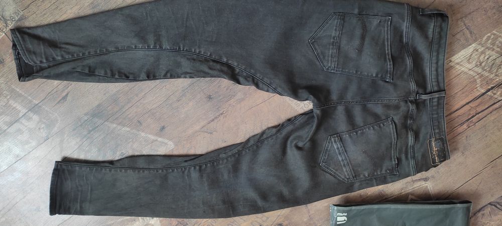 Джинсы G-star 28/32 женские