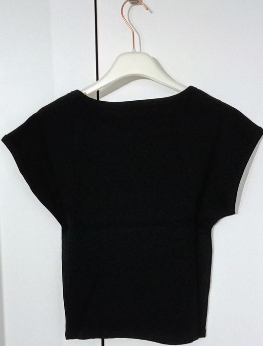 Elastyczny prążkowany T-shirt rozmiar M