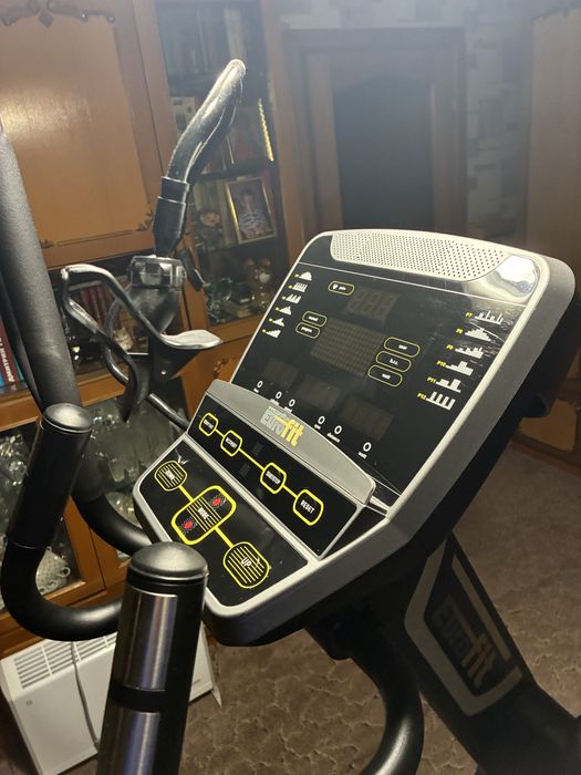 Орбітрек Eurofit 8201