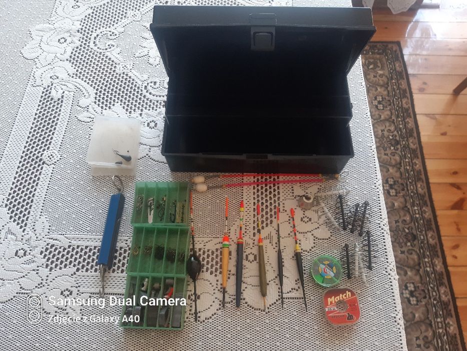 Sprzedam akcesoria wędkarskie