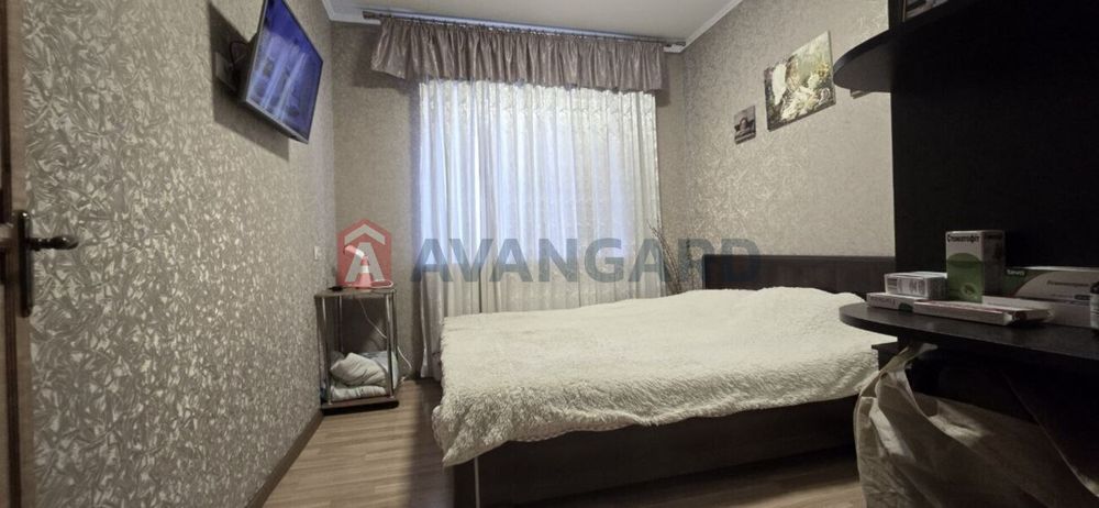 Продаж 3 кімнатної квартири у новому будинку, 2005 р.буд., кімнати окремі, кухня 10 кв.м.
