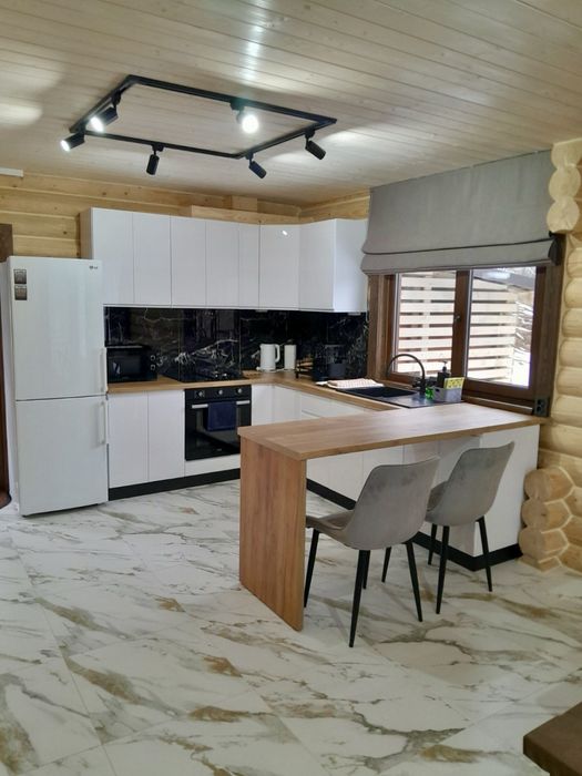 Зруб, Буковель (с.Яблуниці)