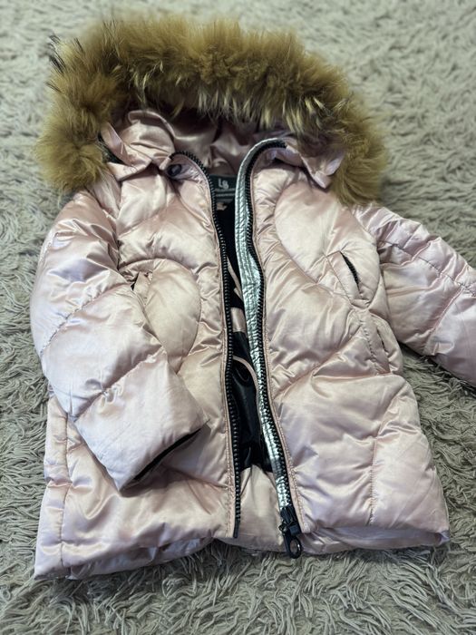 Зимова куртка на дівчинку
