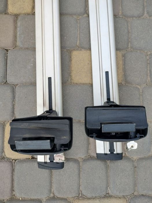 Багажник на інтегровані релінги Thule Edge Wingbar