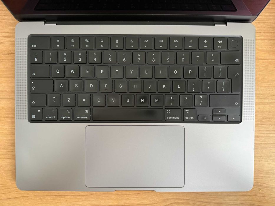 Apple MacBook Pro 14" M2 Pro 10C/16C • 32GB • 1TB • Space Gray