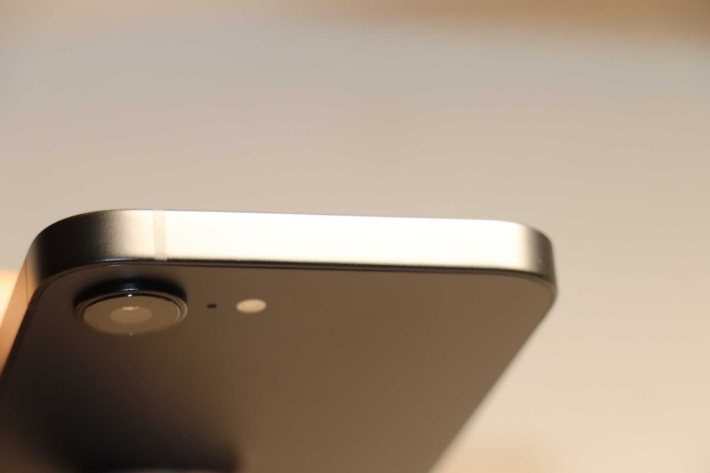 Apple iPhone 16e 128GB Black, NEW! Є  7ШТ!   Під MDM