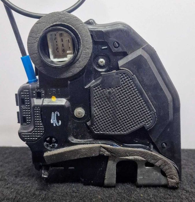 Fechadura / Fecho Porta Trás Direito A081219 - TOYOTA AURIS