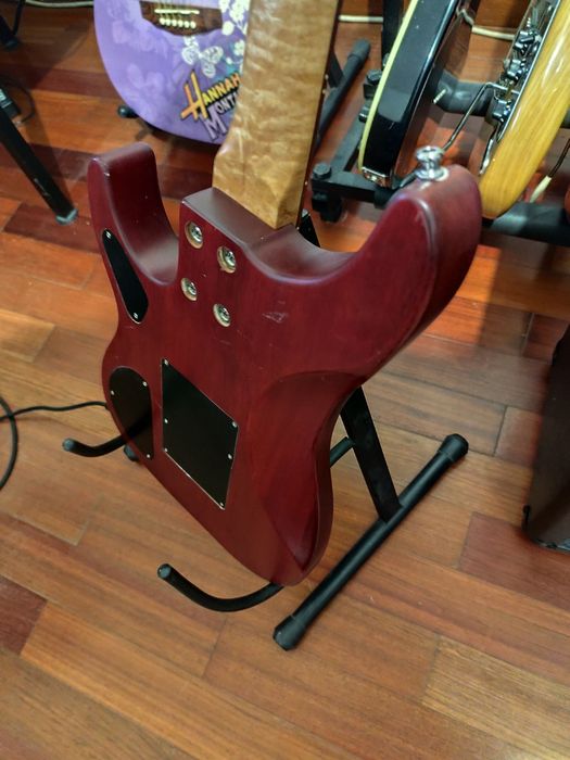 Guitarra N-2 Nuno Bittencourt, Washburn