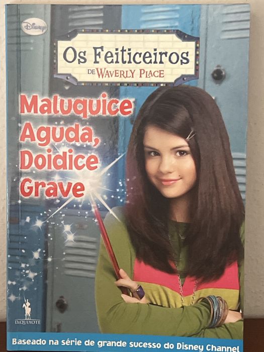 Vendo livro os feiticeiros de waverly place