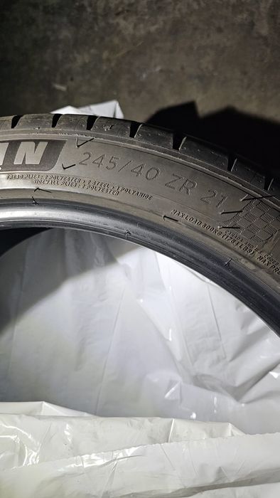 Sprzedam opony letnie 245/40r21
