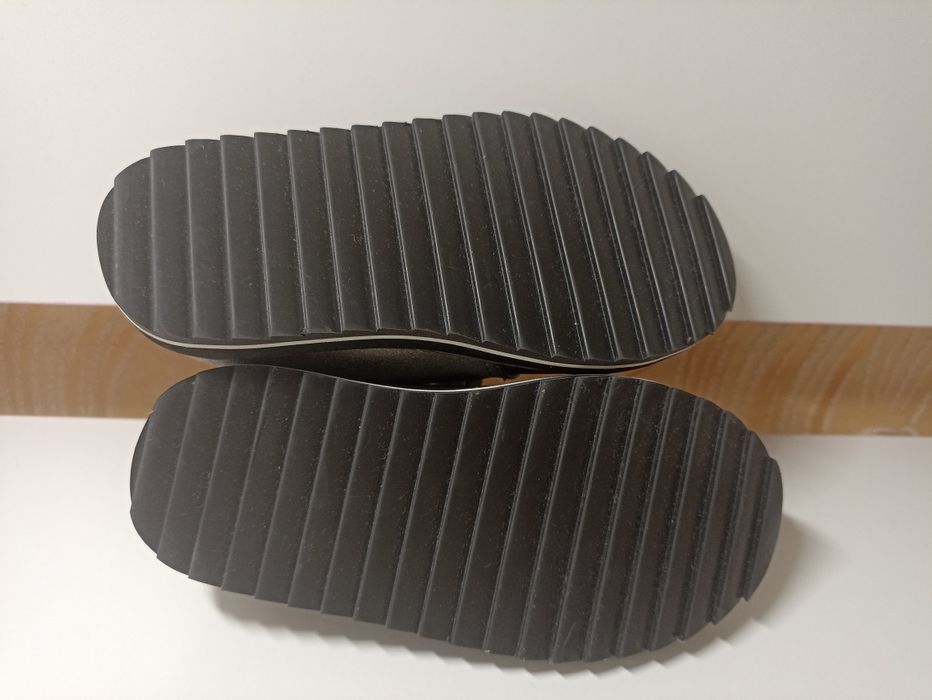 Ботинки, туфли, кеды Zara. Размер 23