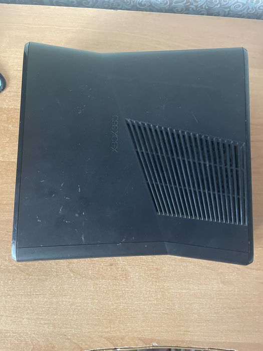 Продам xbox 360 З ПРОШИВКОЮ AURORA