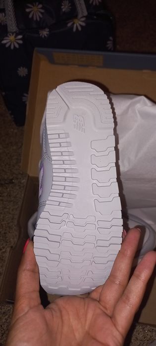 New balance criança