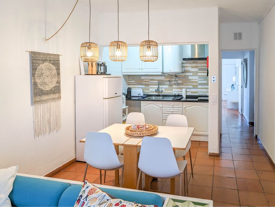 Apartamento T1 com A/C Piscina Varanda Vista Mar