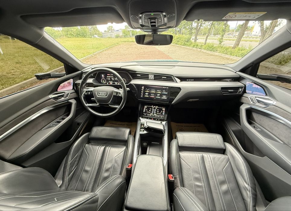 Audi e-tron 2019 VIN WAUZZZGE5KB005038 фото оголошення 15 з 24