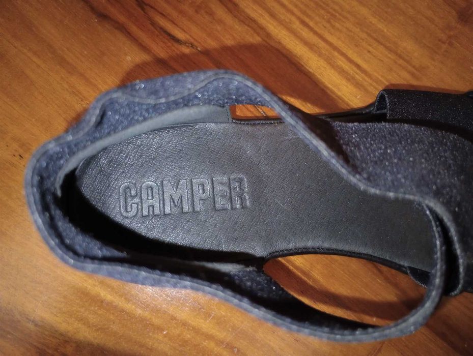 CAMPER - czarne skórzane sandały - rozm. 39 - nowe