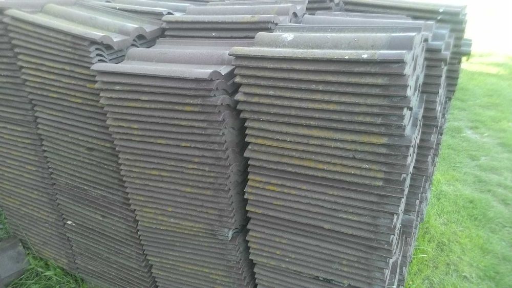 Полімер-пісчана черепиця, розм. однієї 31см х 40 см, коньки та вітрові