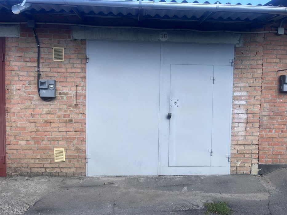 Продаж гаража  — сухий, з підвалом!
