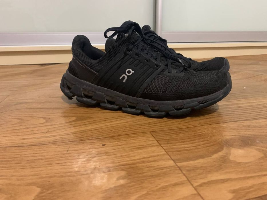 Кросівки on cloud 43