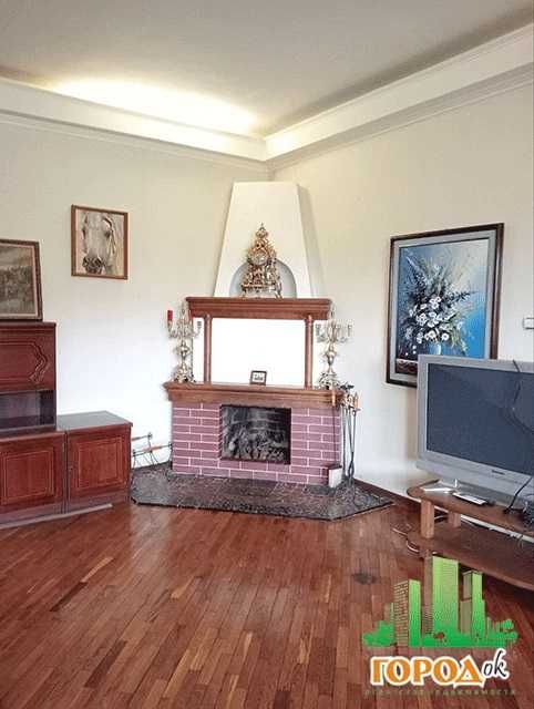 Будинок на ділянці 7 соток. Вулиця Добровольчих батальйонів