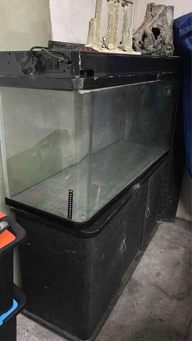 Aquario grande usada