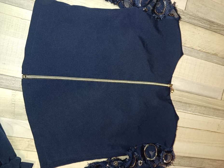 Чудові костюм  для дівчинки,вишиванкадля школи