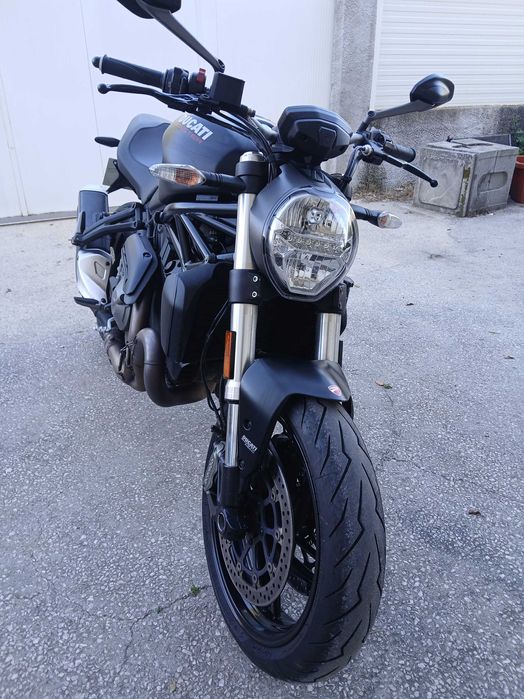 Ducati Monster 821 Dark