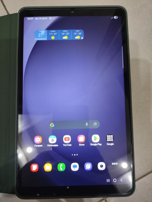 Продам планшет Samsung A-9  8/128  4 G