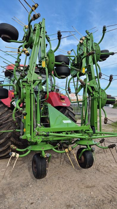 Przewracarka Krone KW 8.82