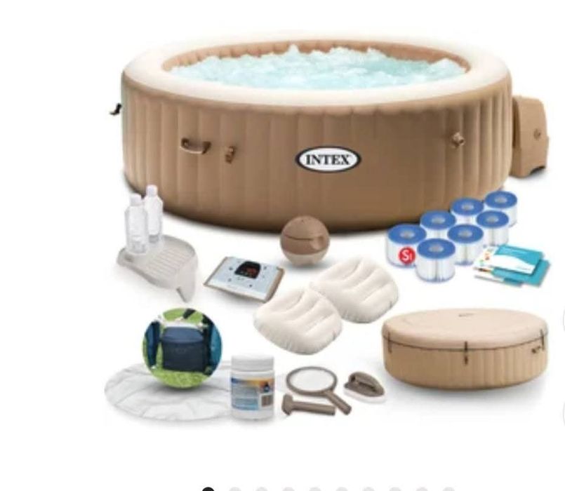 Basen do ogrodu lub na taras z hydromasażem