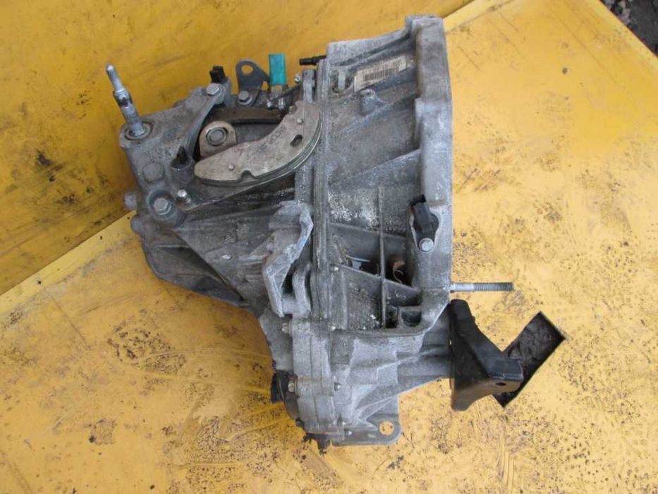 КПП Коробка передач Renault Trafic Kangoo Scenic Laguna Megane Clio