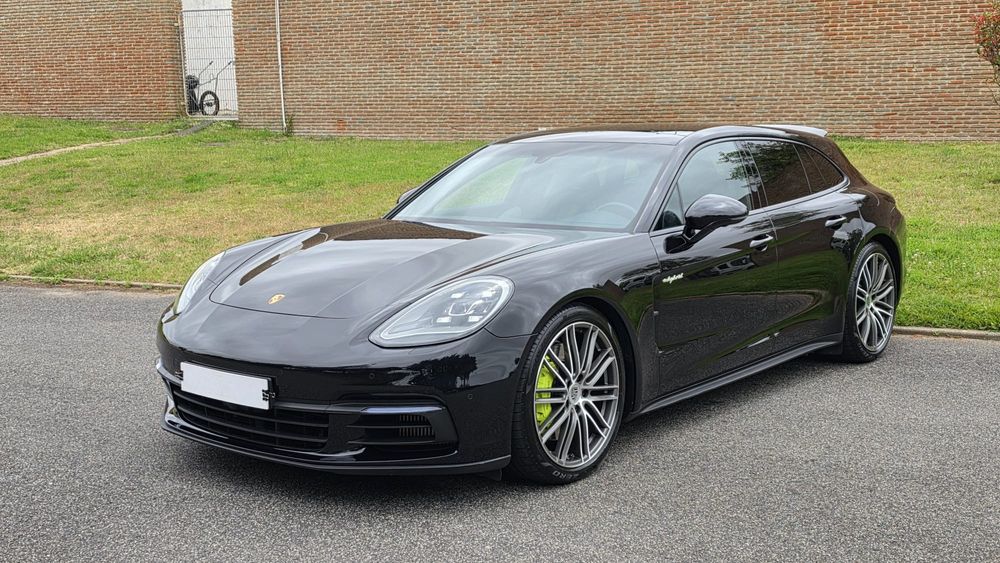 Porsche  Panamera  4 E-Hybrid