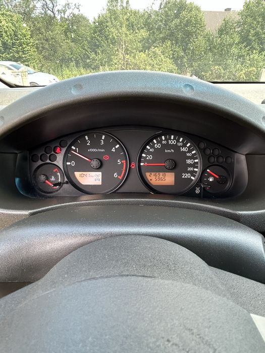 Nissan navara 2006r.