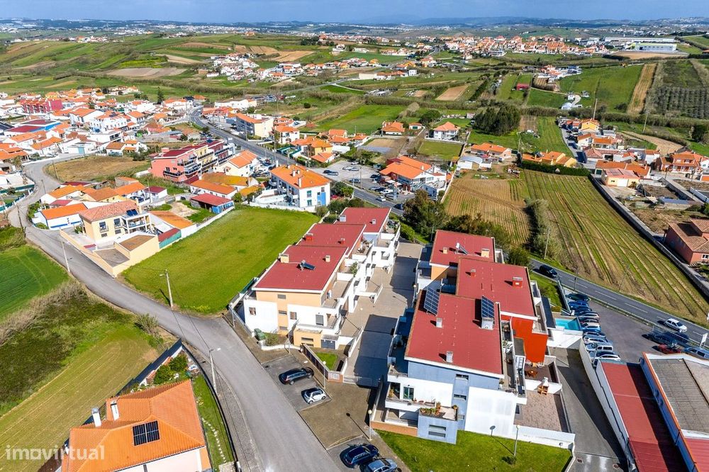 Apartamento T2 Duplex, S. Pedro da Cadeira