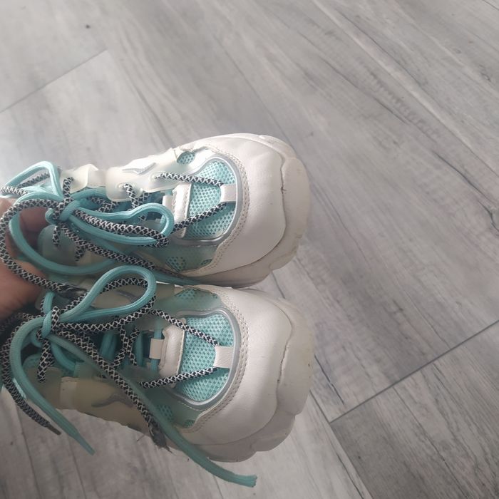 Buty Sinsay 36/rozm standard/stan bdb-/25zł