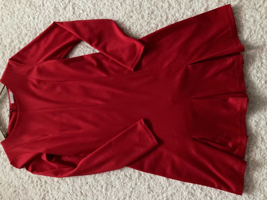 Сукня червона  розмір М